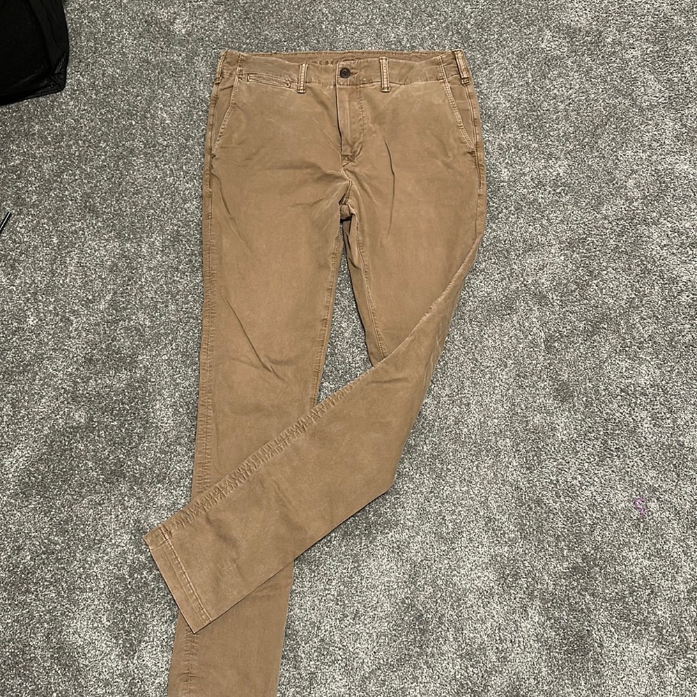 Men’s American eagle khaki pants